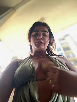 Kaily_Sweet16 Adlı Modelin Canlı XXX Sohbeti