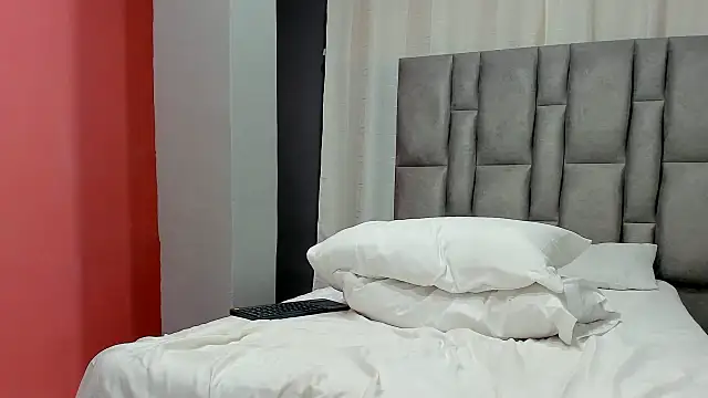 Chat XXX Live -Serena_