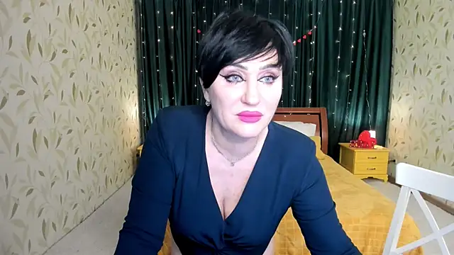 KiraTempt – Live XXX-chat