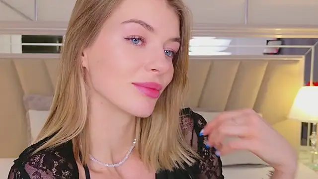 MeganMour Live XXX Chat