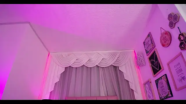 IsabelleDaza webcam show