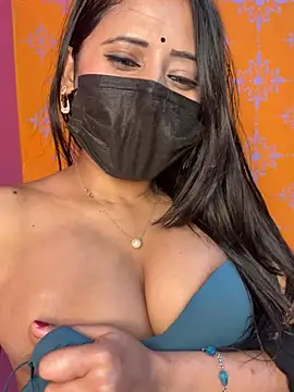 Hot-Haney77 Adlı Modelin Web Kamerası Şovu