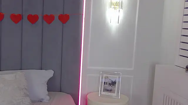 SelenaLane webcam show