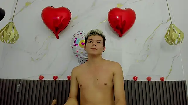 AndyFame1: онлайн-секс-чат