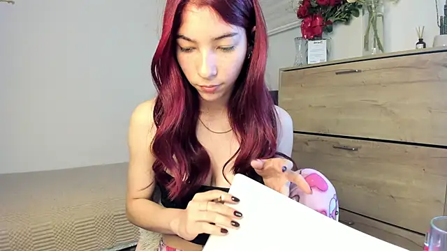 SarahLee__ লাইভ XXX চ্যাট