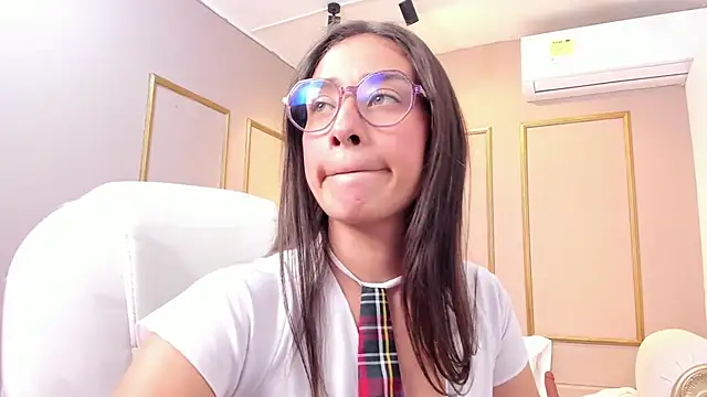 Chat XXX en directo de NahimiThompson