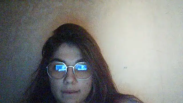 XXX chat uživo modela Tenovira