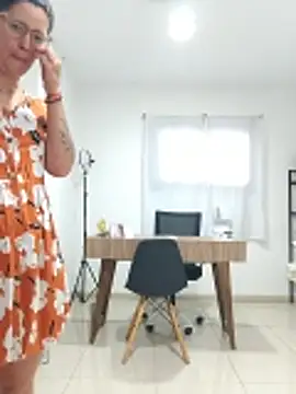 Chat XXX en directo de Harley-77