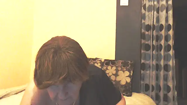 XXX chat uživo modela MioritaHard