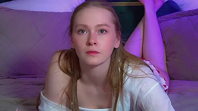 AgataFoxley: онлайн-секс-чат