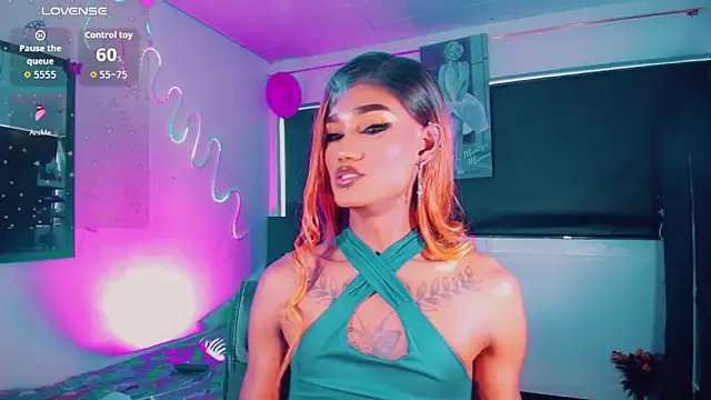 Chat XXX en directo de Kendall_hornyy