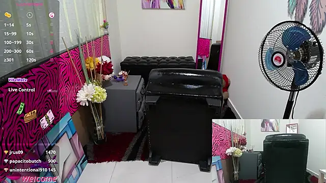 Chat XXX ao vivo de ViickySexy