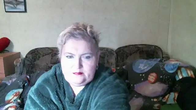 Lana555: онлайн-секс-чат