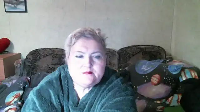 Lana555: онлайн-секс-чат