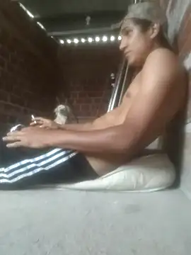 juanito_10 live XXX chat