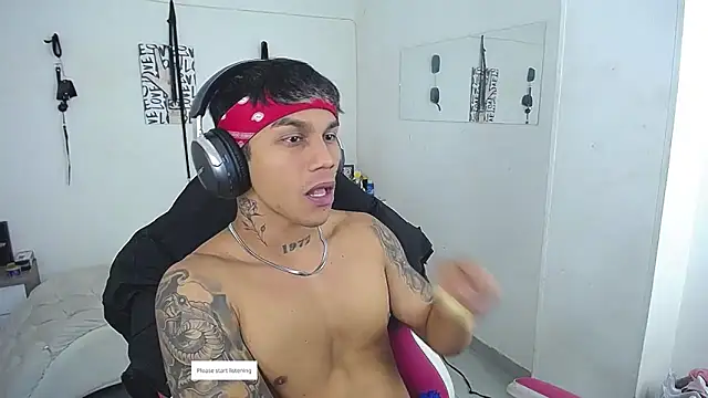 Show modela Leonard_Price na web-kameri