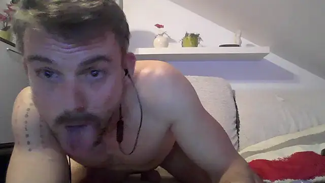 Cambitchboy Show in webcam