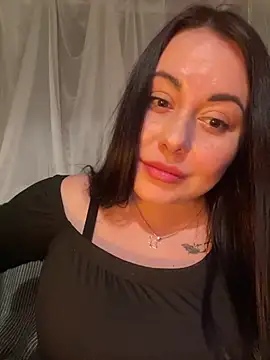 DaisyStreet Obrolan Langsung XXX