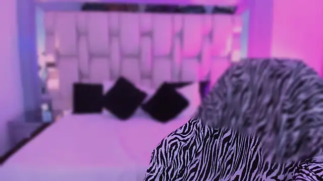 Chatroom XXX en direct de revenmiller_