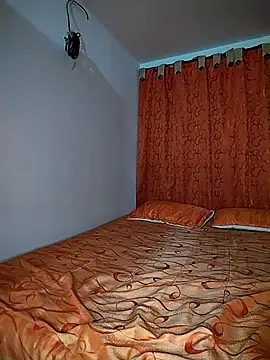 JADEELOVEE – Kamerová šou