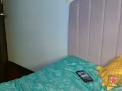 Juliana__lx Adlı Modelin Canlı XXX Sohbeti