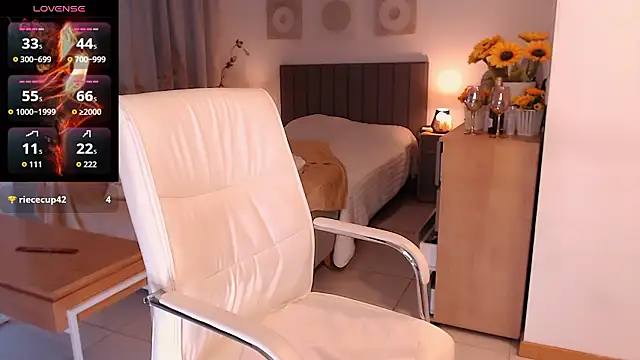 Tilly_Eliot Chat XXX live