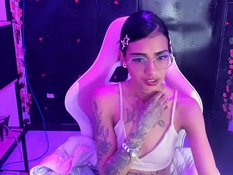 KarlaSlutSkinny__'s Live XXX Chat