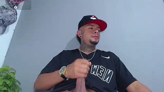 BASTIAN_NICOLAS_ élő XXX-chatje