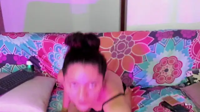 Онлайн чат XXX Nikki__uwu