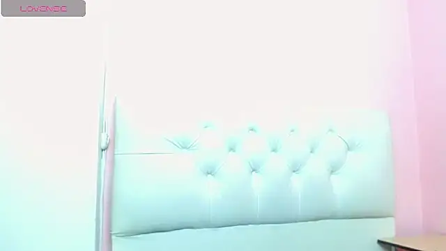 x_isabella_x Webcam show