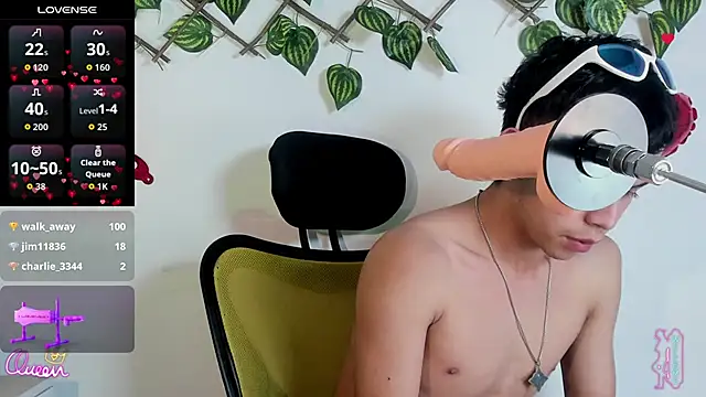 Prince_Apolo live XXX chat