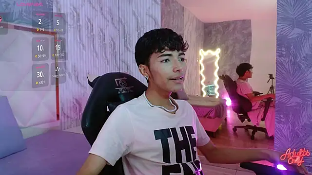 osamu_tay Adlı Modelin Canlı XXX Sohbeti