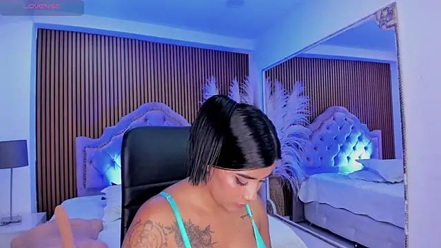 Živý XXX chat SelenaStonne