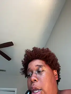 bigmama_deshayyy: απευθείας συνομιλία ΧΧΧ