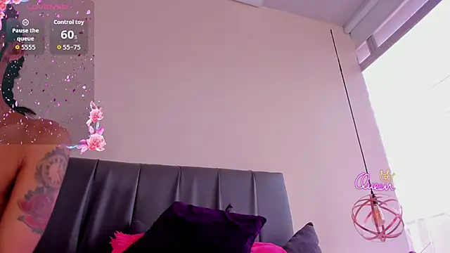 iisabella_noa 现场XXX聊天