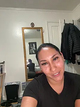 دردشة Mamassita96 الجنسية المباشرة