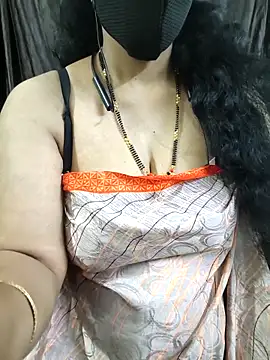 bhuvana_555 Adlı Modelin Web Kamerası Şovu