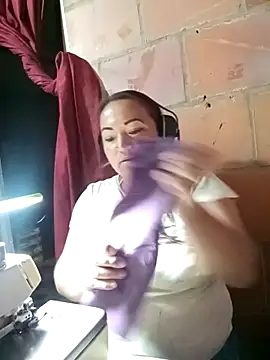 isis_milove's Live XXX Chat