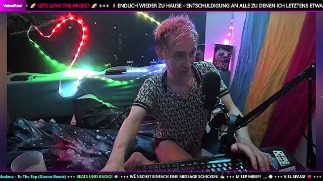 VelvetRisen Live XXX chat