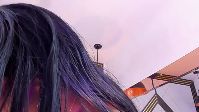 دردشة AdharaHills الجنسية المباشرة