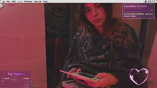 kuntboyzworld Adlı Modelin Web Kamerası Şovu