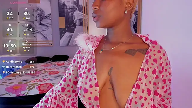 Show de KenyaMystic na webcam