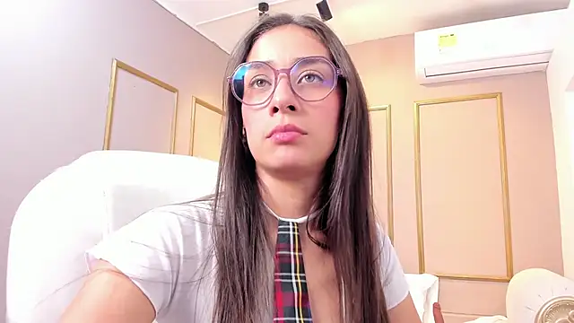 NahimiThompson live XXX chat