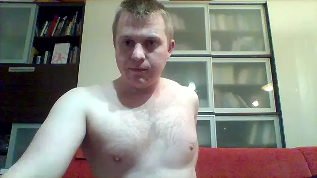 MattttheesのライブXXXチャット