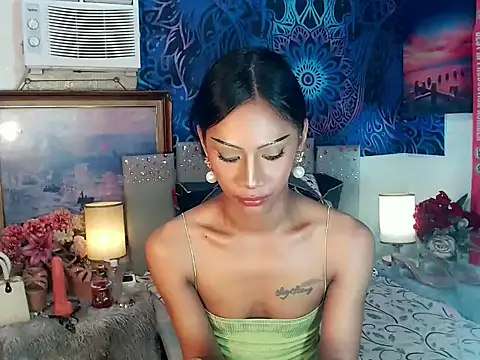 Tarah_MC_Collins 라이브 XXX 채팅