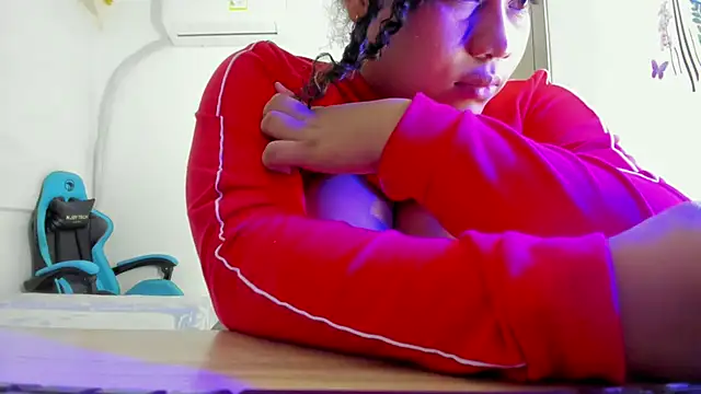 Lunastar02 Chat XXX live