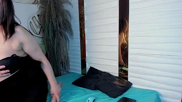 Онлайн чат XXX Mila_toro