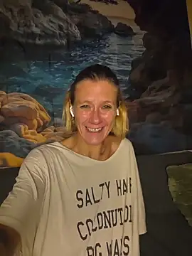 yola181 Chat XXX live