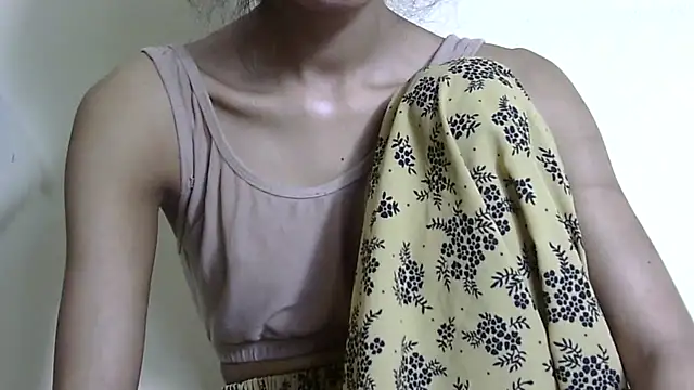 Anu_tiny élő XXX-chatje