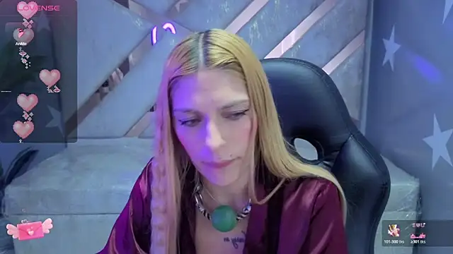 Candy_kush_t élő XXX-chatje